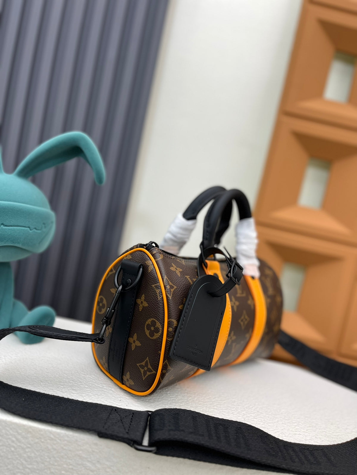 LV WOMENS BAG