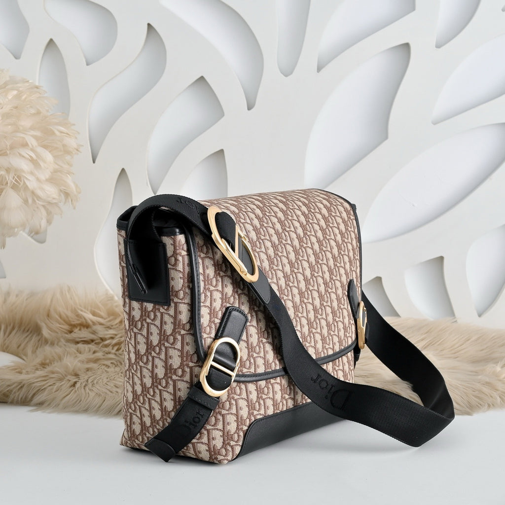 DIOR MESSENGER BAG