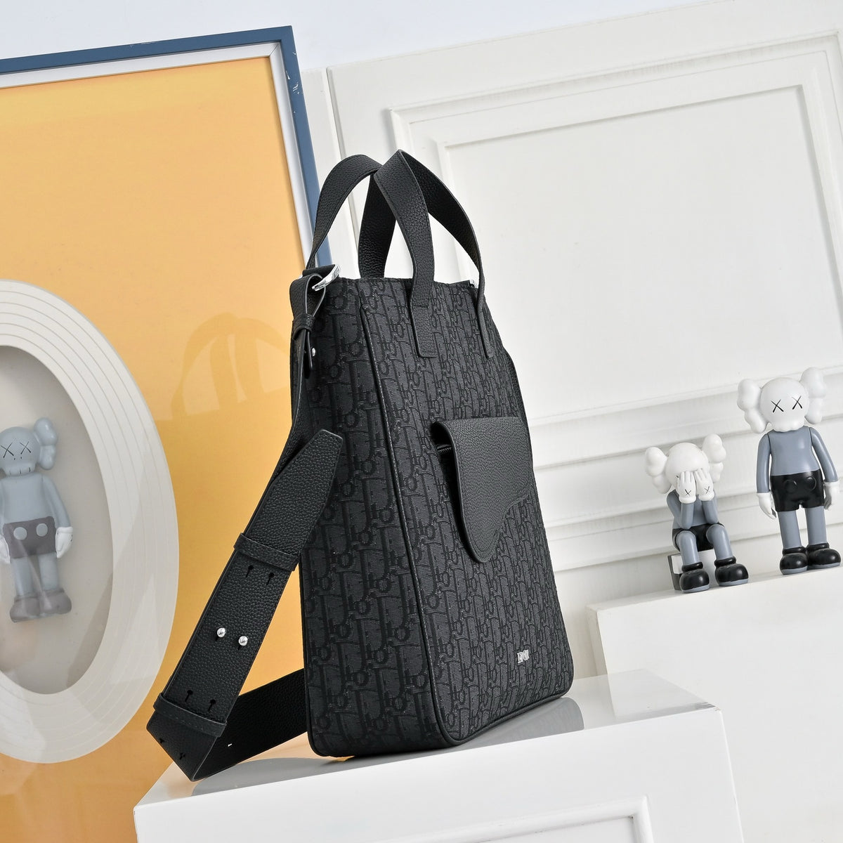 DIOR MESSENGER BAG