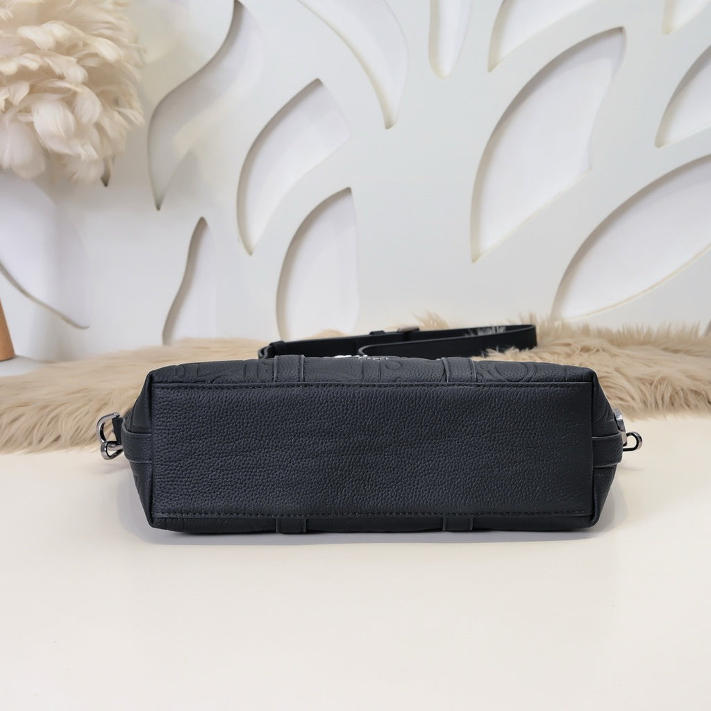DIOR MESSENGER BAG