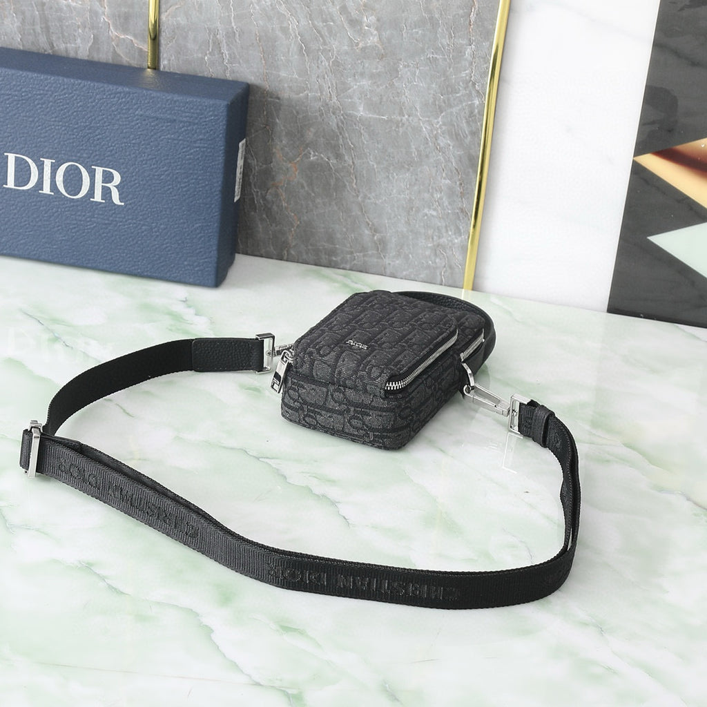 DIOR MESSENGER BAG