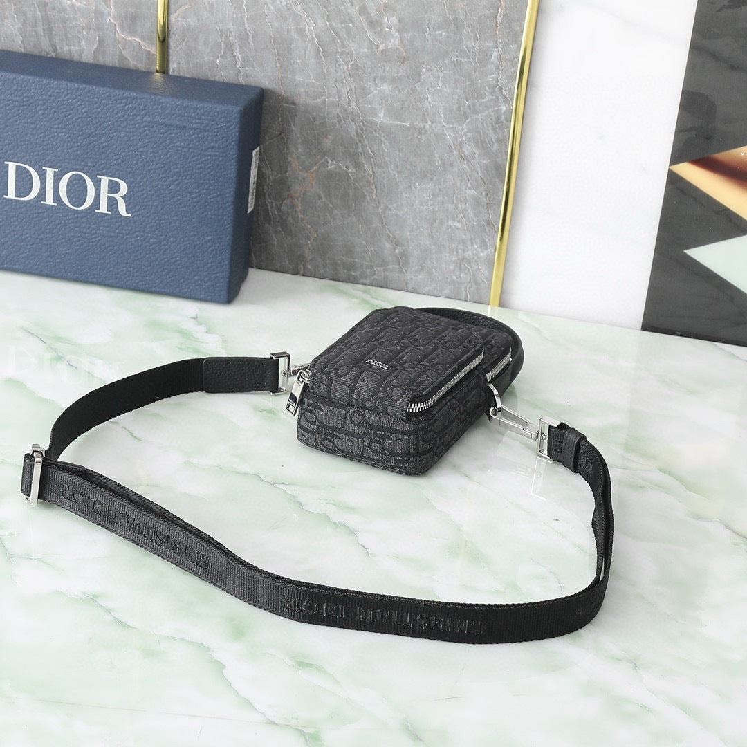 DIOR MESSENGER BAG