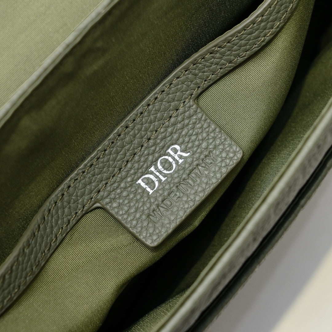 DIOR MESSENGER BAG