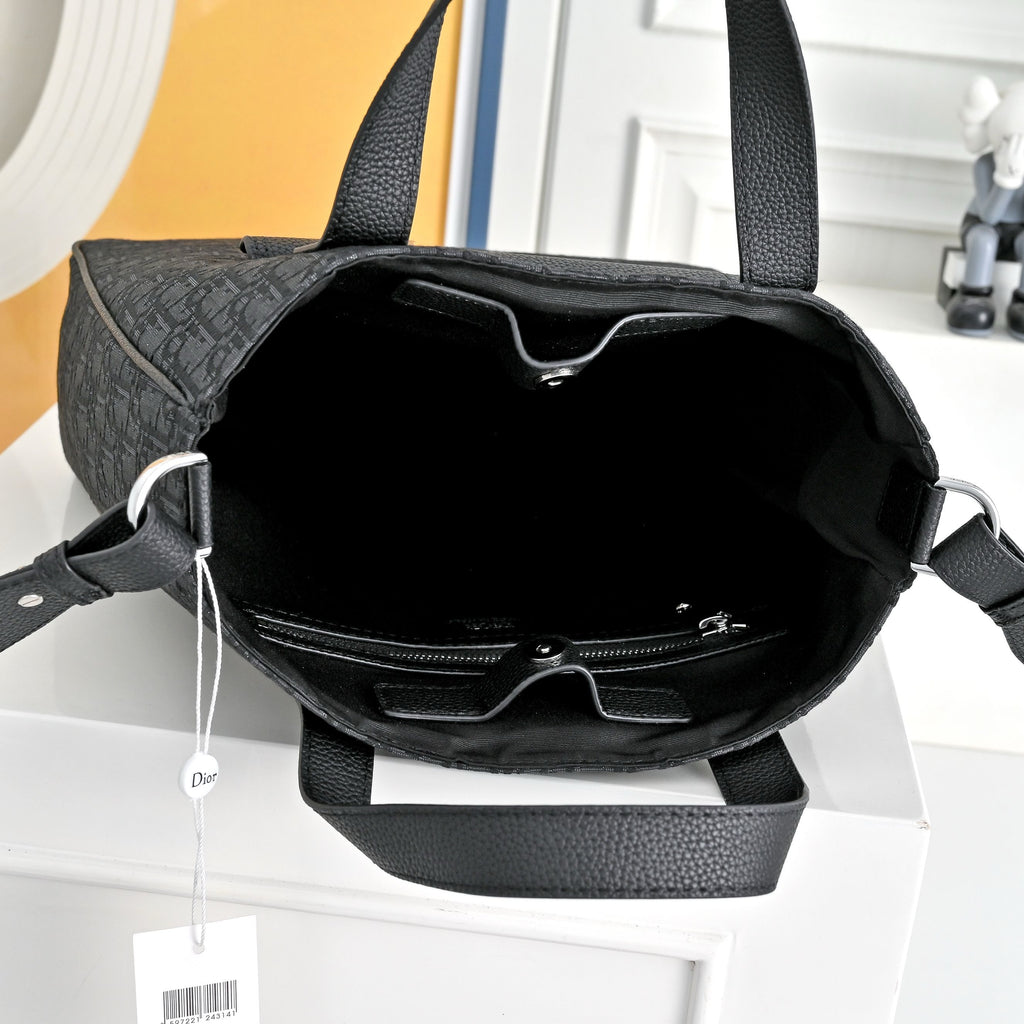 DIOR MESSENGER BAG