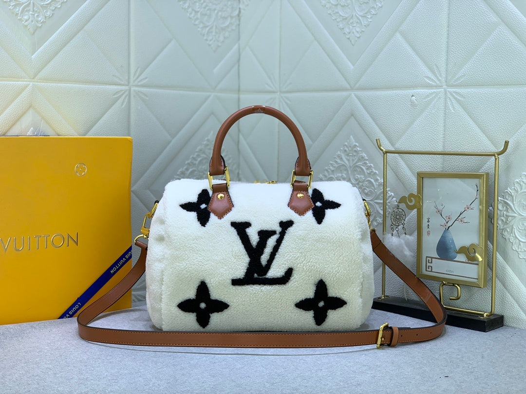 LV WOMENS BAG