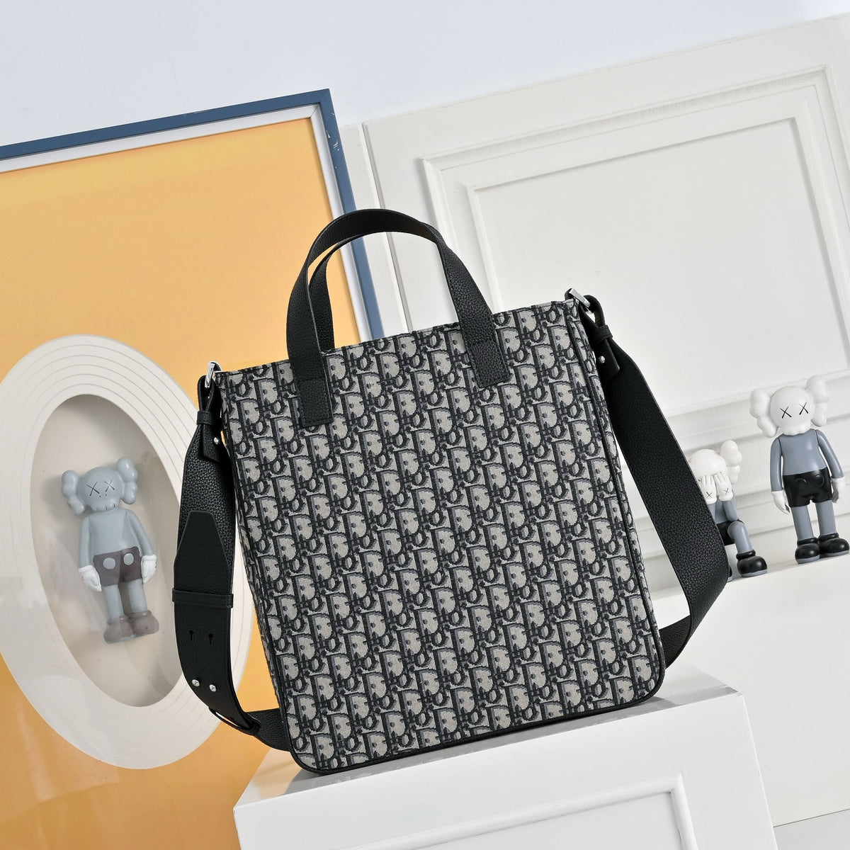 DIOR MESSENGER BAG