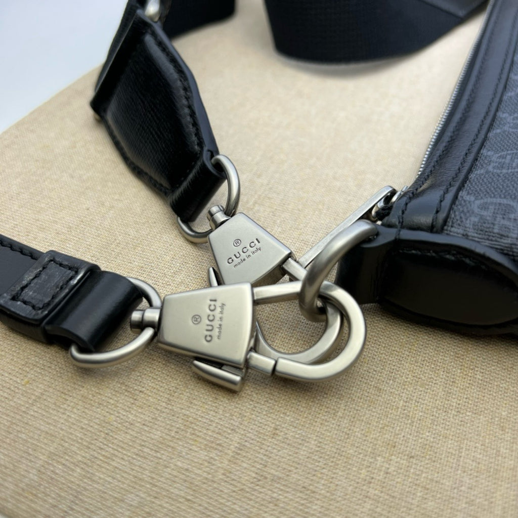 GUCCI MESSENGER BAG