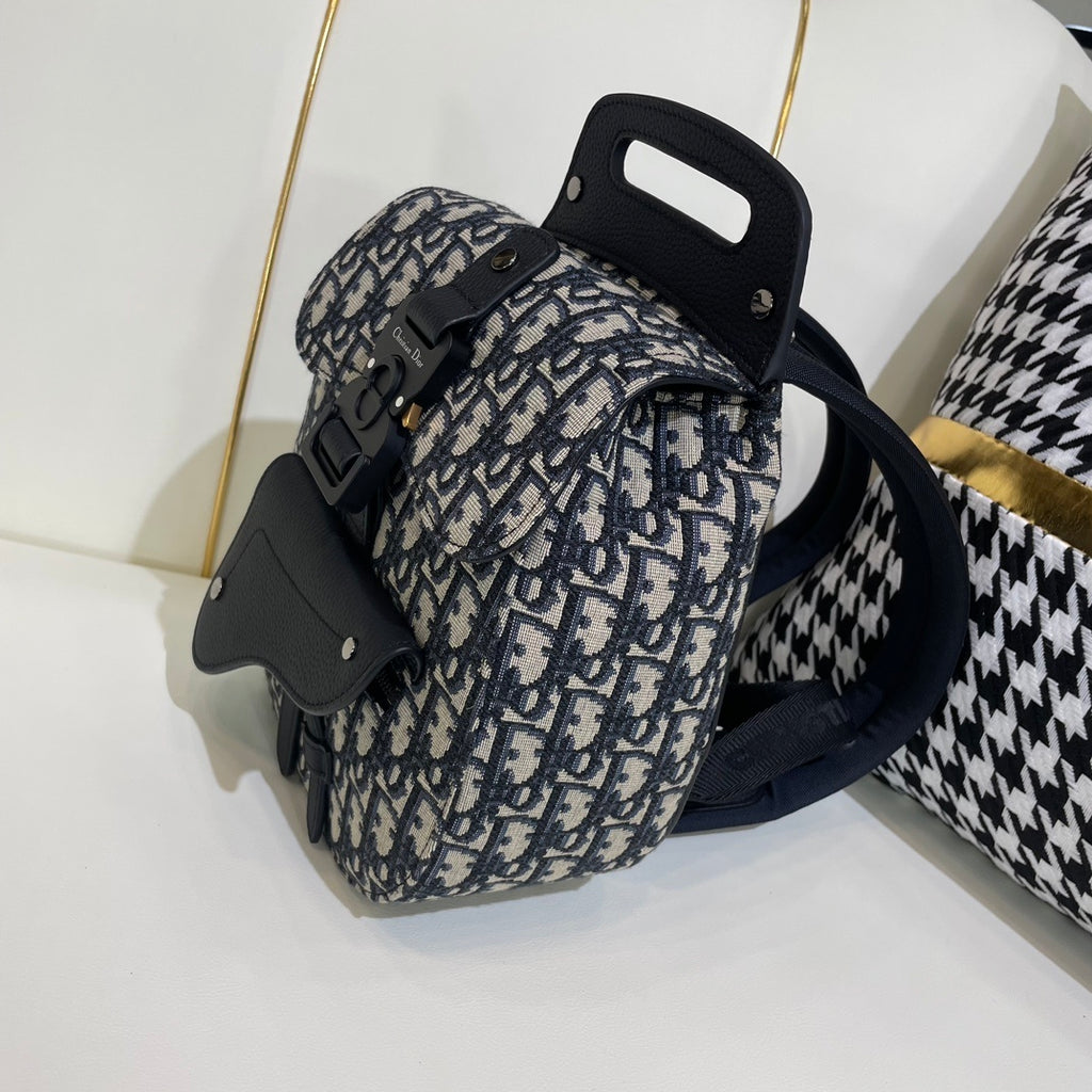 DIOR MESSENGER BAG