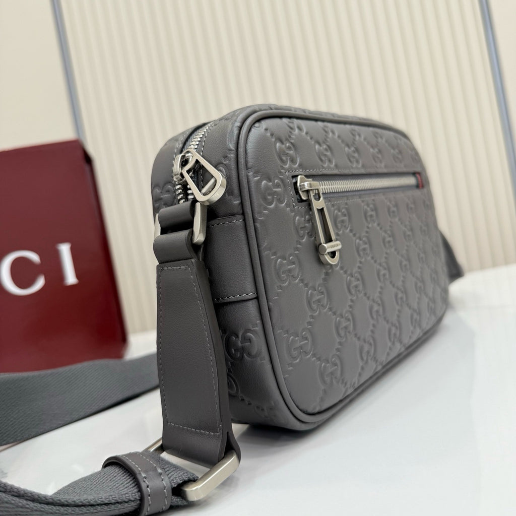 GUCCI MESSENGER BAG