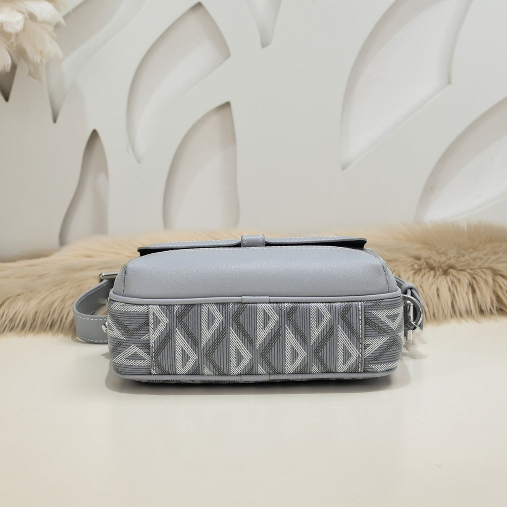 DIOR MESSENGER BAG
