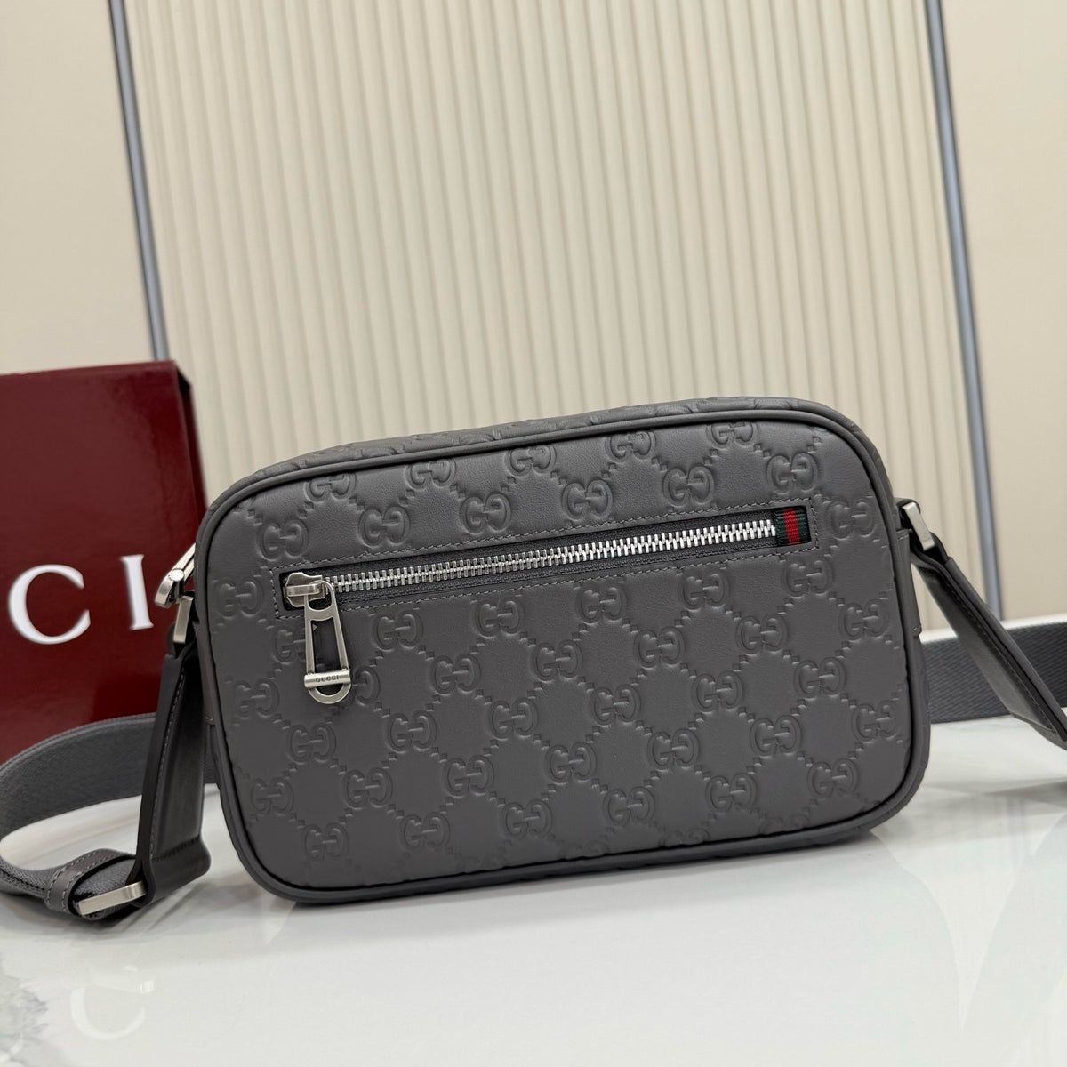 GUCCI MESSENGER BAG