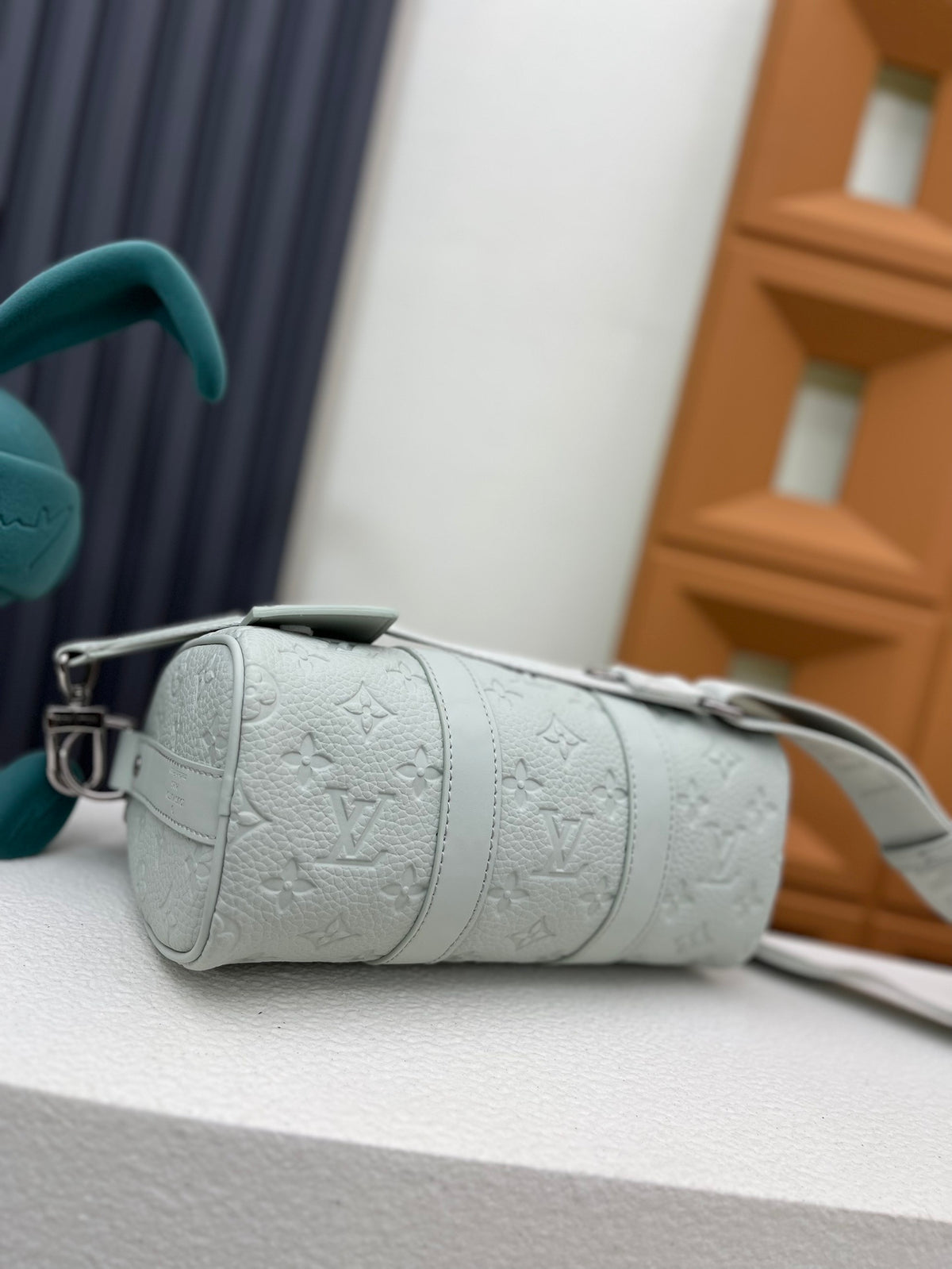 LV WOMENS BAG