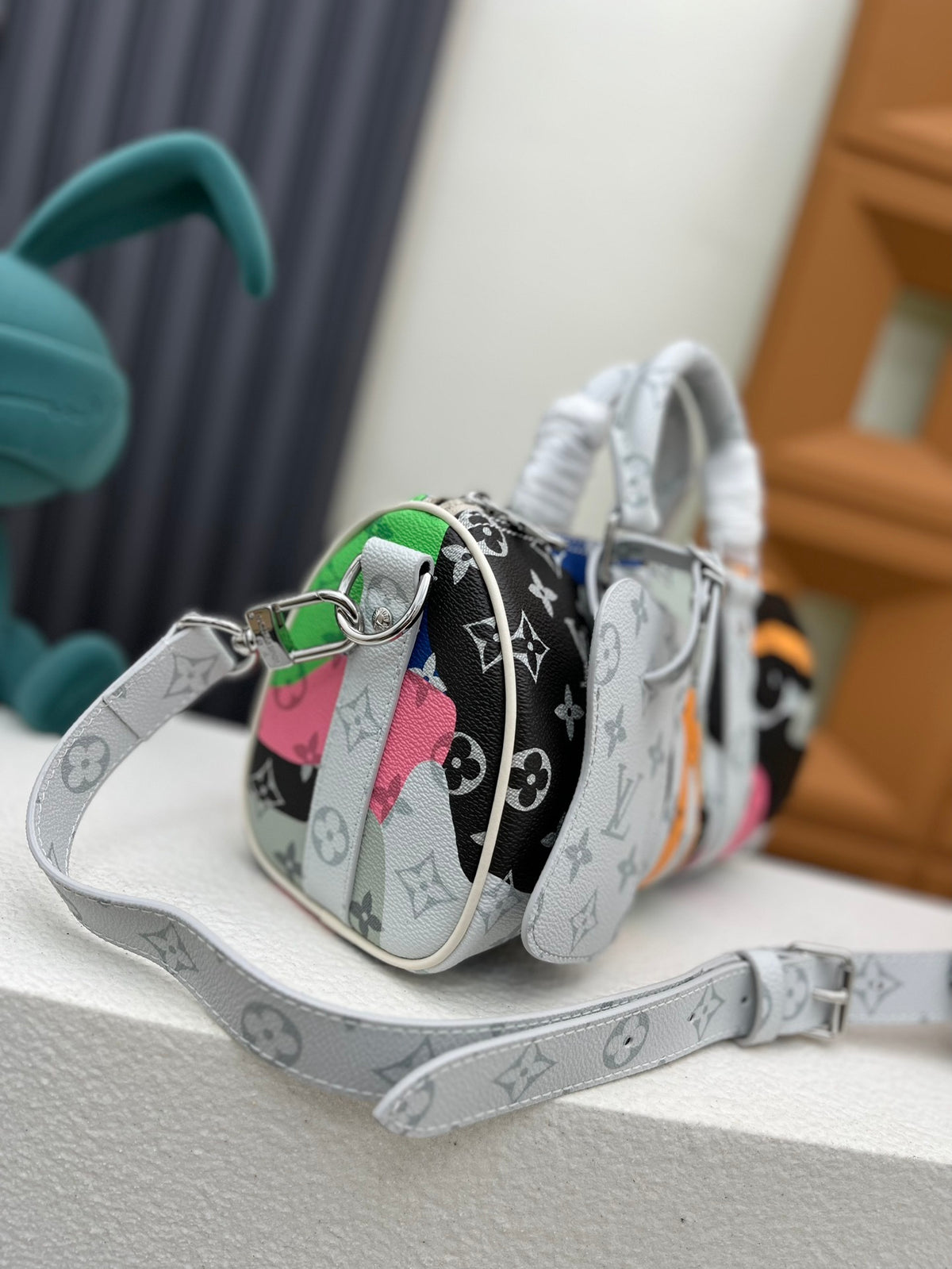 LV WOMENS BAG