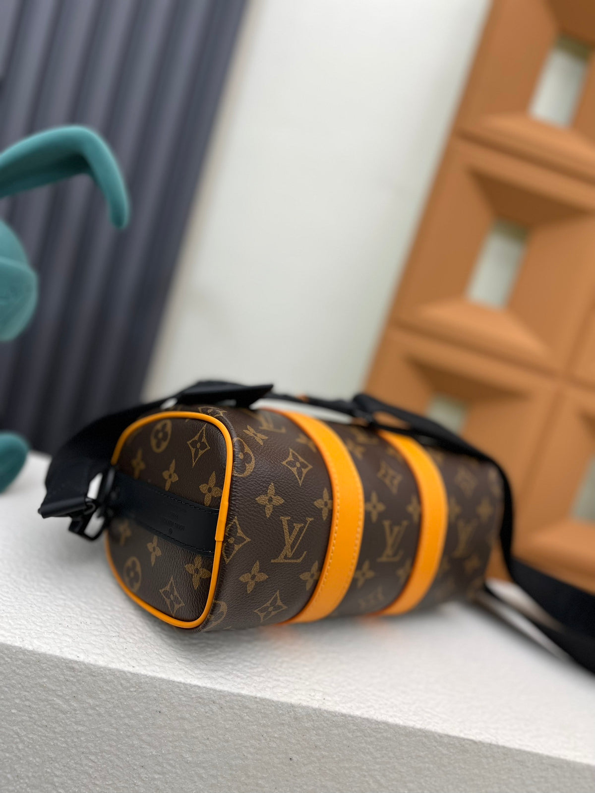 LV WOMENS BAG