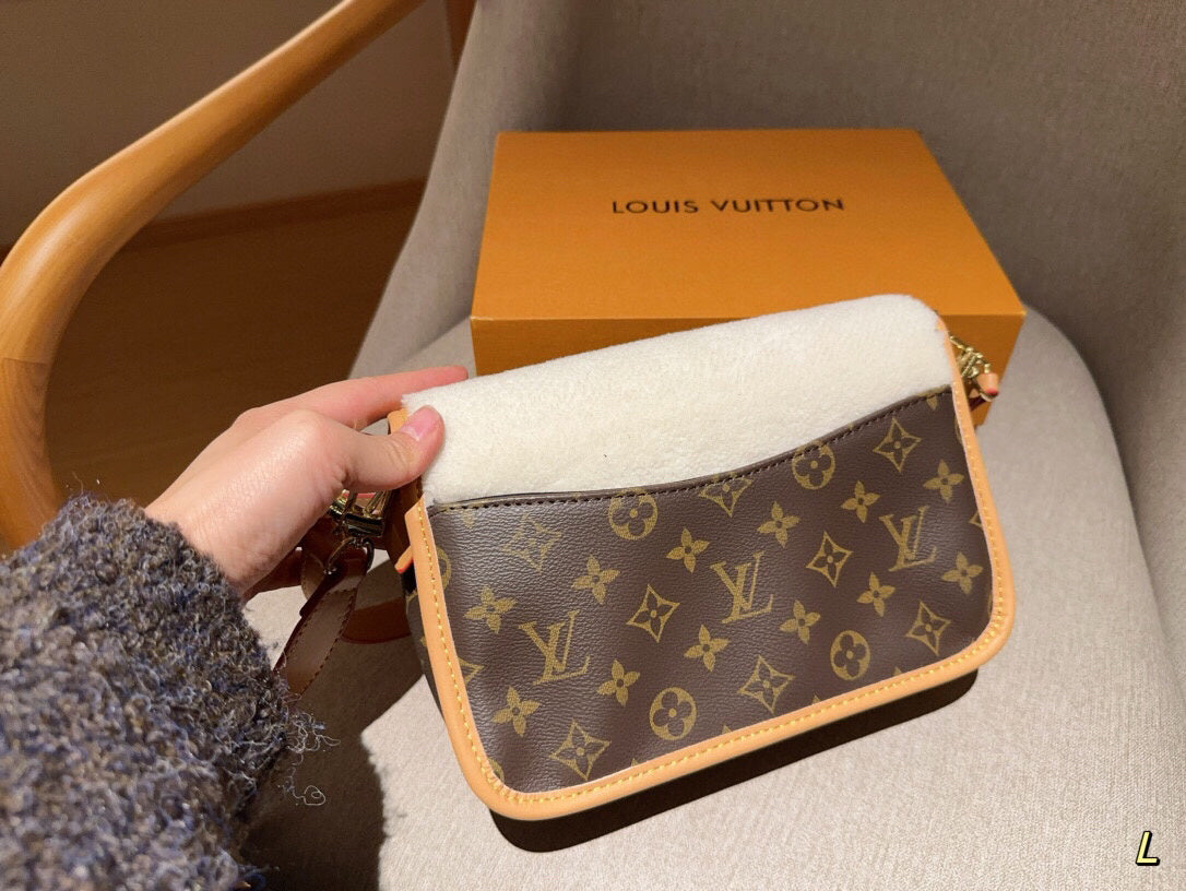 LV WOMENS BAG