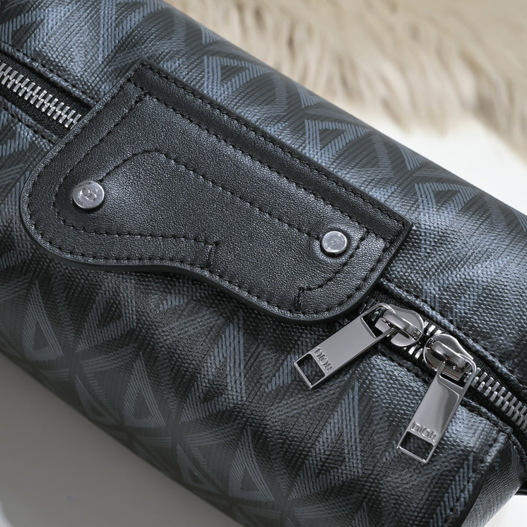 DIOR MESSENGER BAG