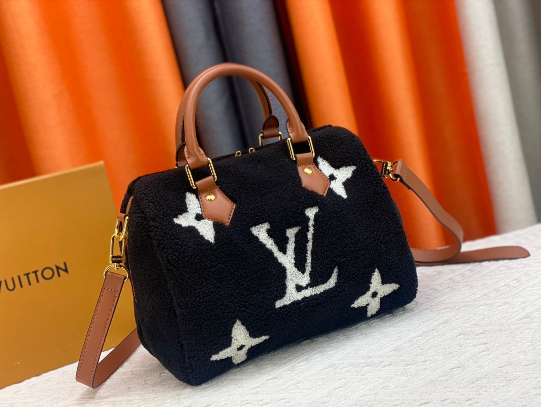 LV WOMENS BAG