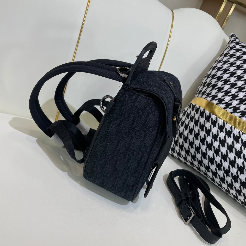 DIOR MESSENGER BAG