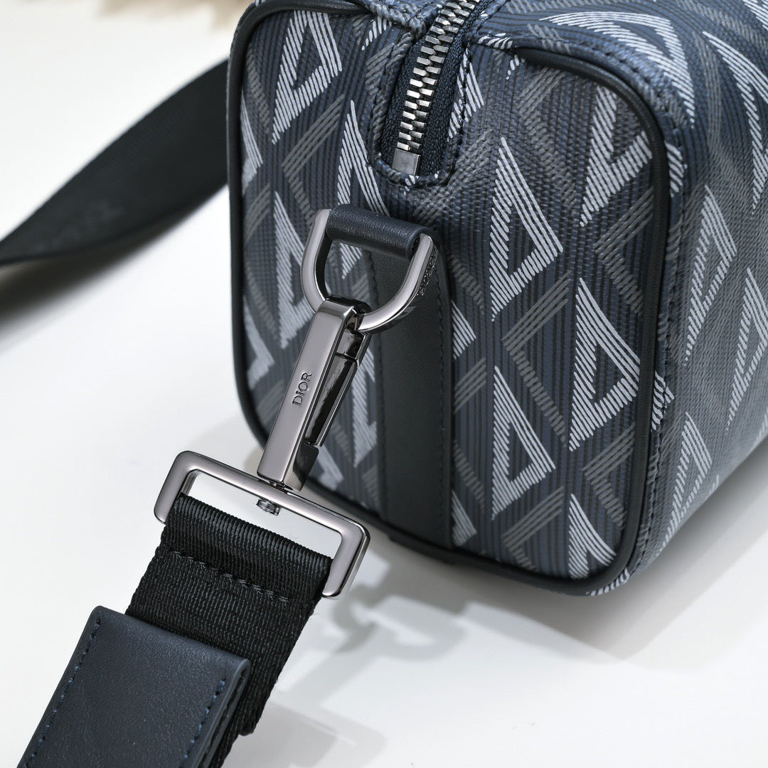 DIOR MESSENGER BAG