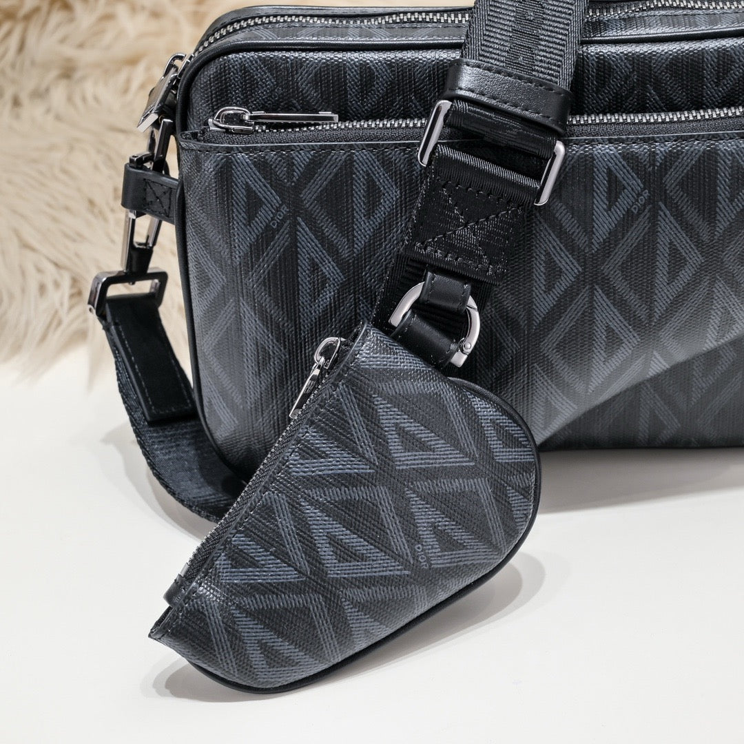DIOR MESSENGER BAG