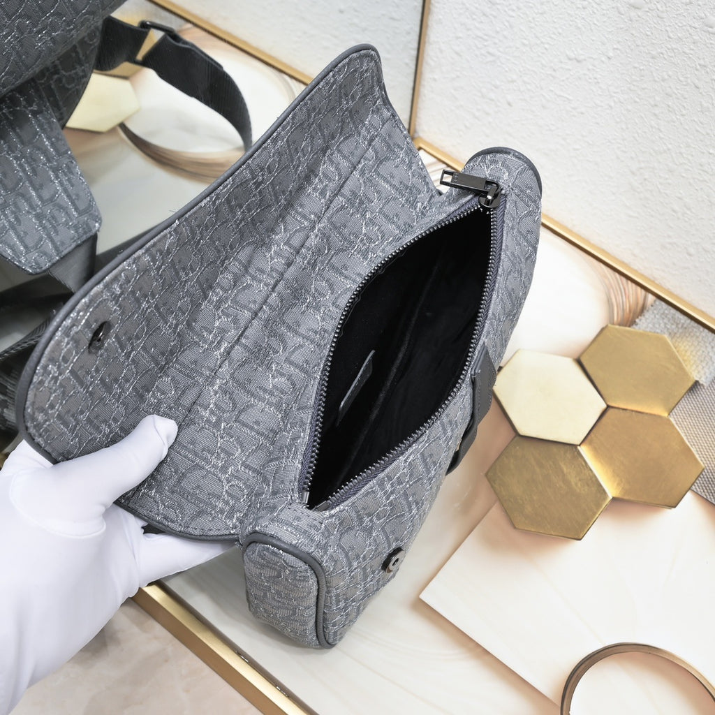 DIOR MESSENGER BAG