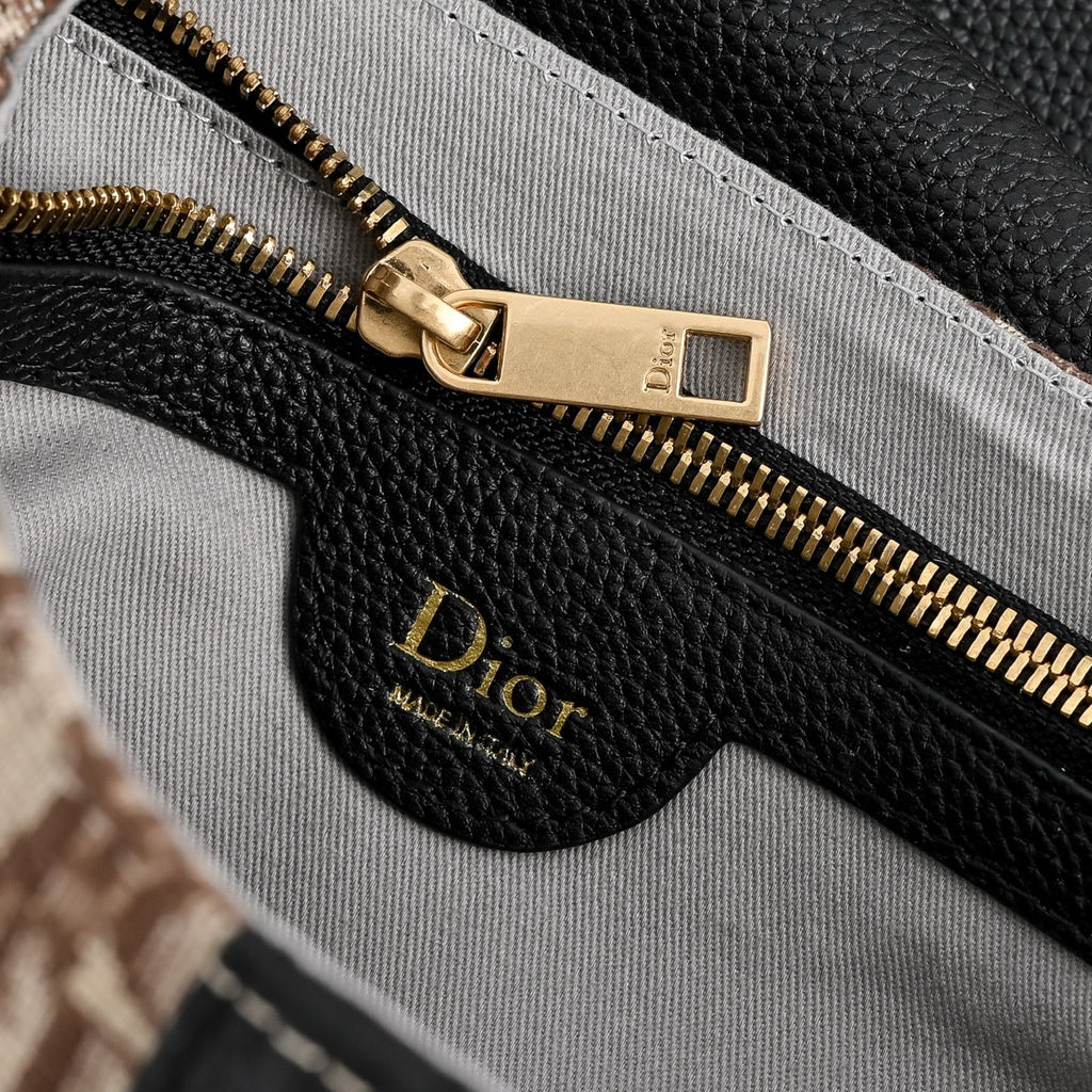 DIOR MESSENGER BAG