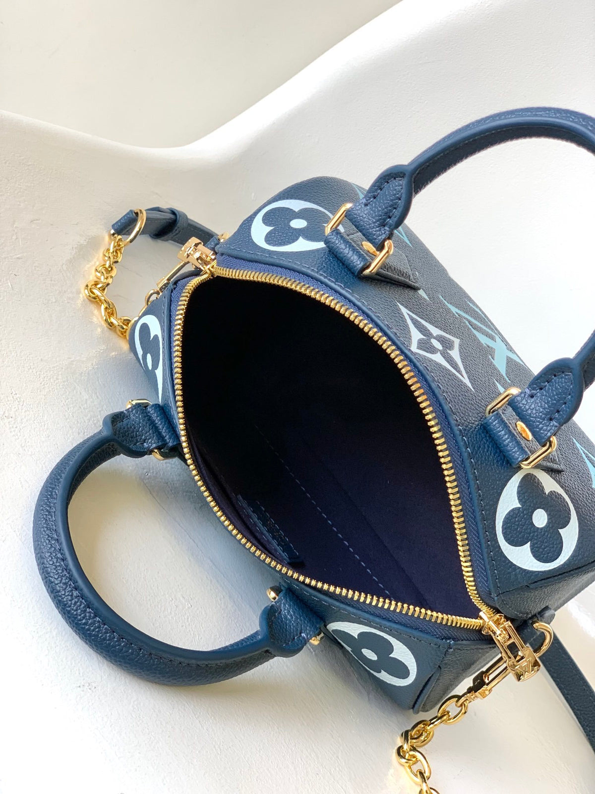 LV WOMENS BAG