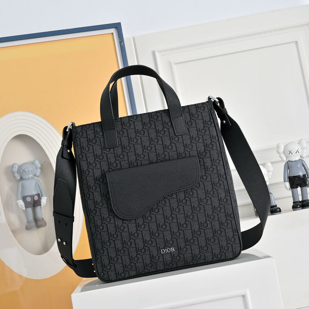 DIOR MESSENGER BAG