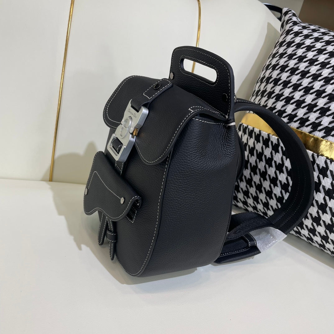 DIOR MESSENGER BAG