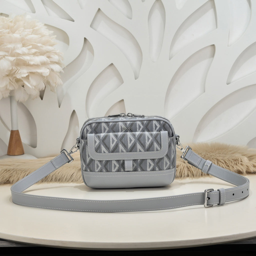 DIOR MESSENGER BAG