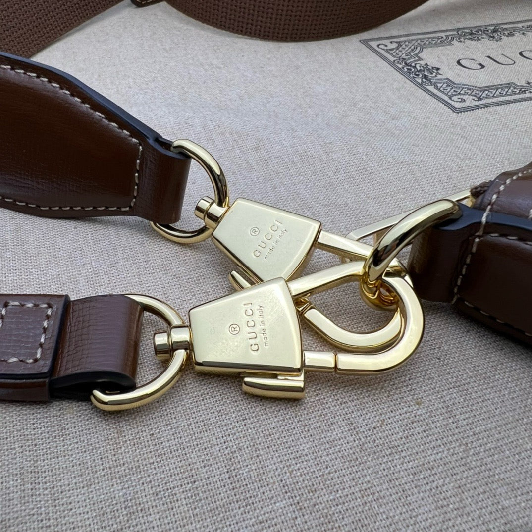 GUCCI MESSENGER BAG