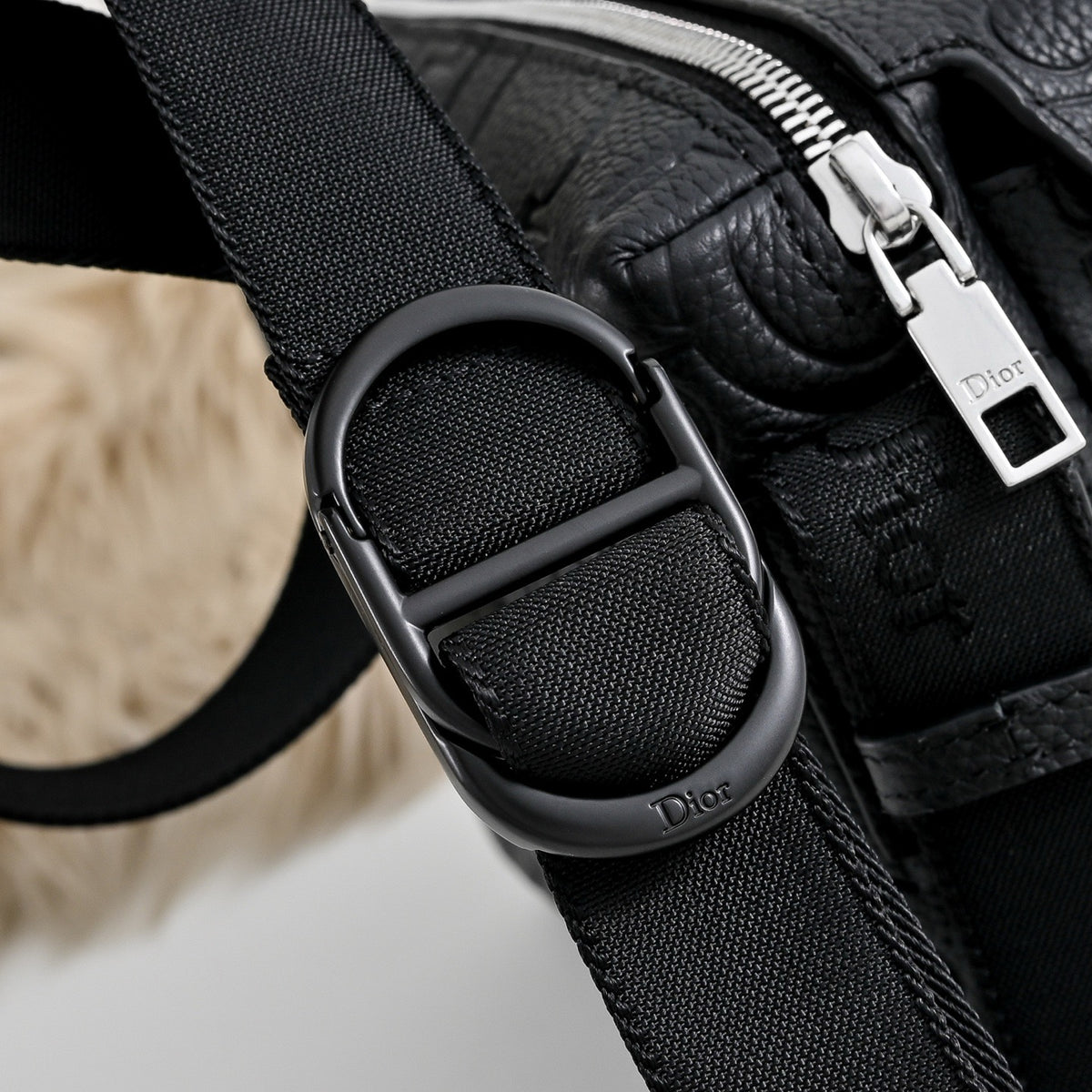 DIOR MESSENGER BAG