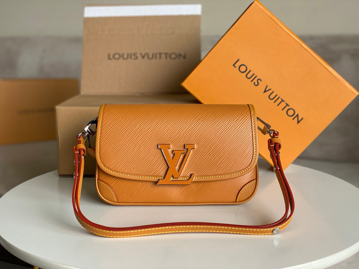 LV WOMENS BAG
