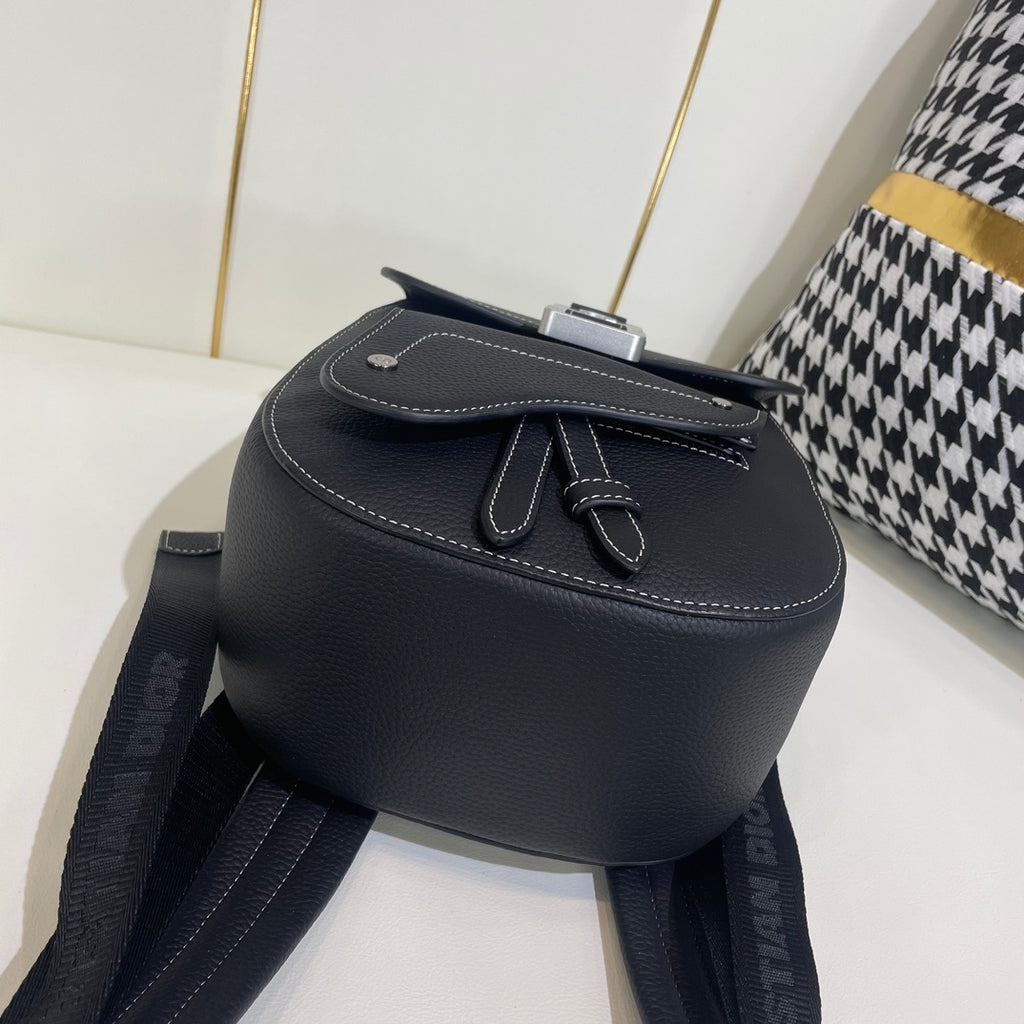 DIOR MESSENGER BAG